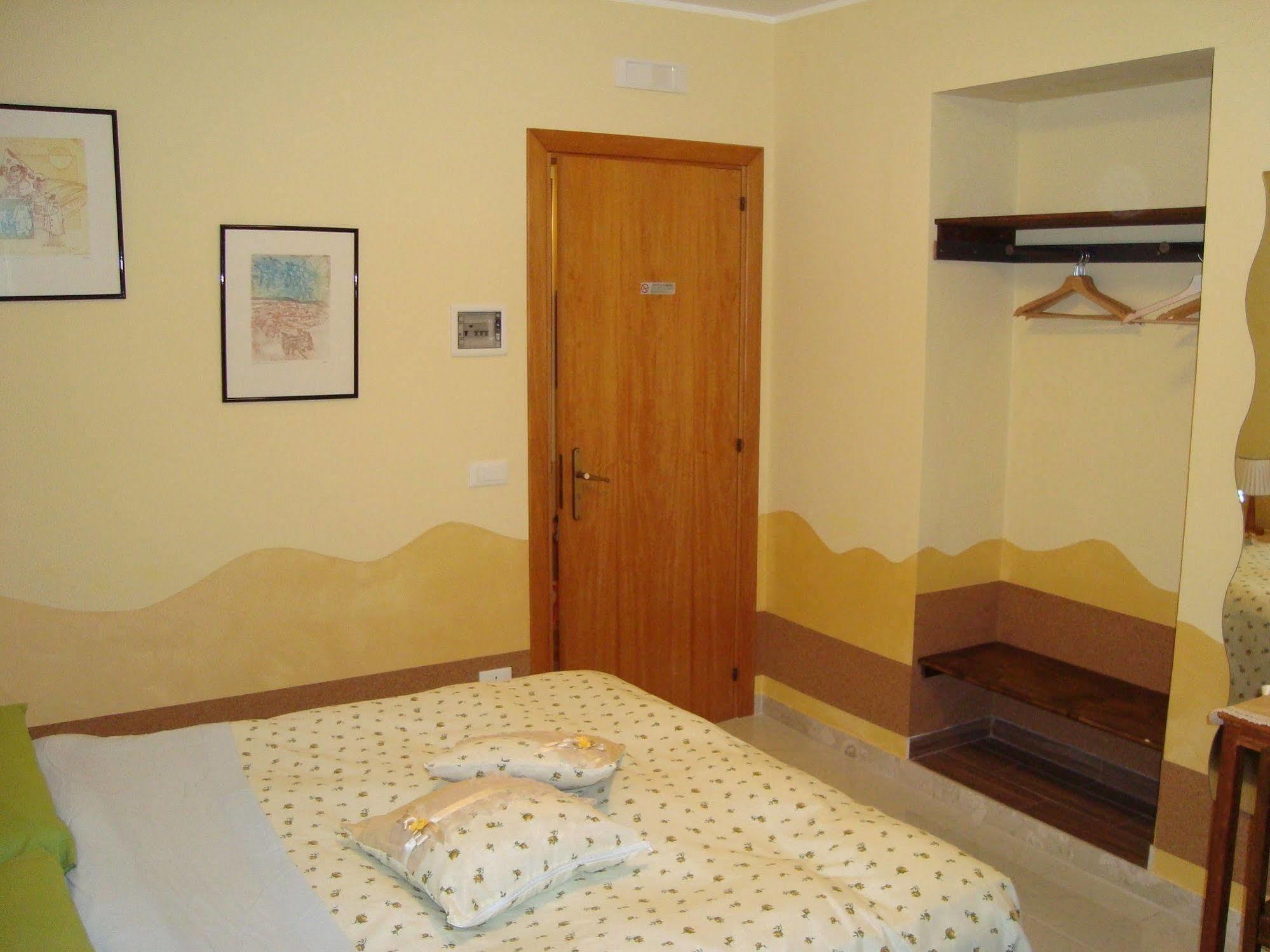 B&B Casa Ferrara Monopoli Kültér fotó
